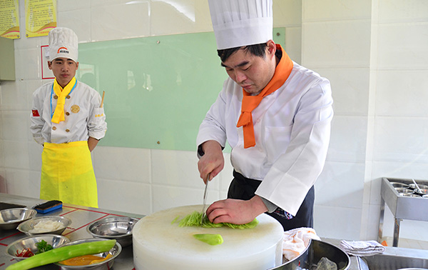 名企名廚進(jìn)校園 上海悅?cè)A大酒店專場(chǎng)