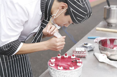 紈绔富二代：其實(shí)一開始我是拒絕的