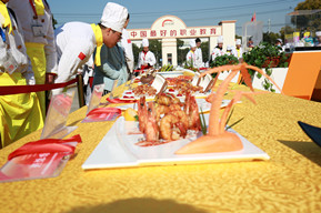 看顏值 玩創(chuàng)新 上海新東方創(chuàng)新菜大賽帶您見識什么是食色