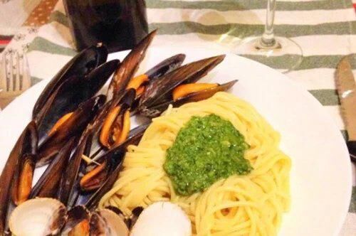 《新東方秘制年夜飯》之蒜香青口貝