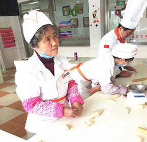 七旬開始的面包坊夢想