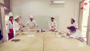 【校園一角】相聚新東方  歡樂(lè)一家親