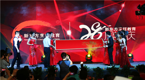 金牌大師桃李天下 杰出校友載譽而歸