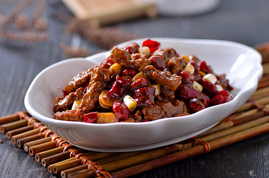 上海新東方：家常菜煳辣肉花的做法