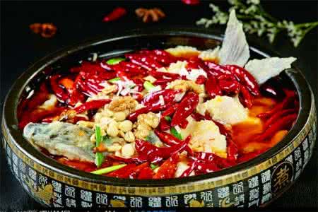 通常所說的紅案廚師好還是白案廚師好？