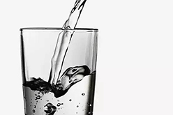 開(kāi)水反復(fù)加熱有什么危害