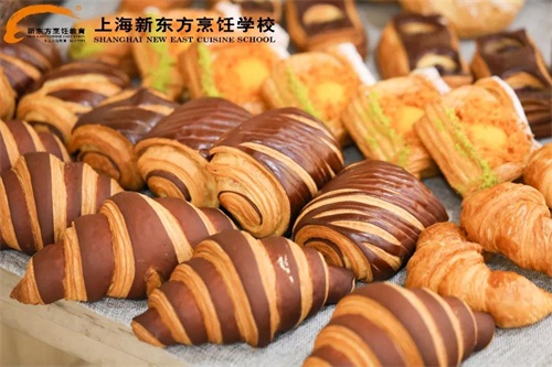 你無(wú)法叫醒一個(gè)裝睡的人 但面包可以