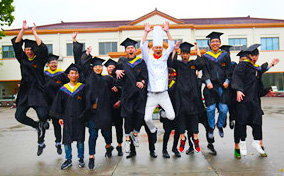 恭喜你，合格畢業(yè)了！