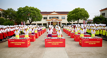 上海新東方教學(xué)質(zhì)量月來(lái)襲 看新東方學(xué)子炫技表演展風(fēng)采