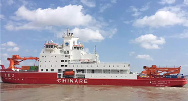 隨隊出征南極 上海新東方學(xué)生榮登“雪龍?zhí)枴睒O地考察船