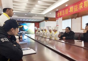 隨隊(duì)出征南極 上海新東方學(xué)生榮登“雪龍?zhí)枴睒O地考察船