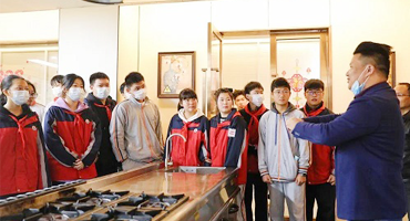 走進新東方烹飪教育（上海）青春滿載夢想 | 一大批初中生提前擇校探索未來職業(yè)