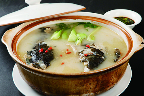 記住這4個(gè)小竅門 魚湯鮮嫩零腥味