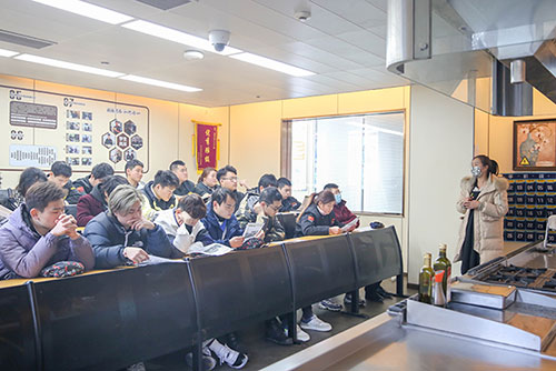 GAGA來(lái)校招聘會(huì)