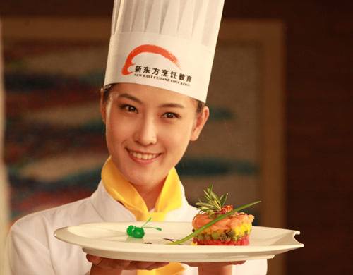 上海:不斷加強(qiáng)高技能人才培養(yǎng) 提高民生保障