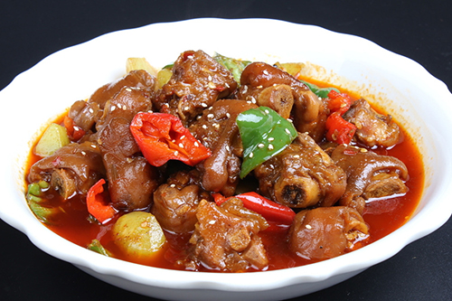 土豆燉豬蹄 500.jpg